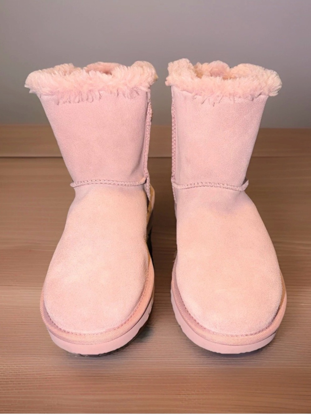 NWOT UGG Women’s Classic Mini Bailey Ribbed Bow Boots Pink Size 7